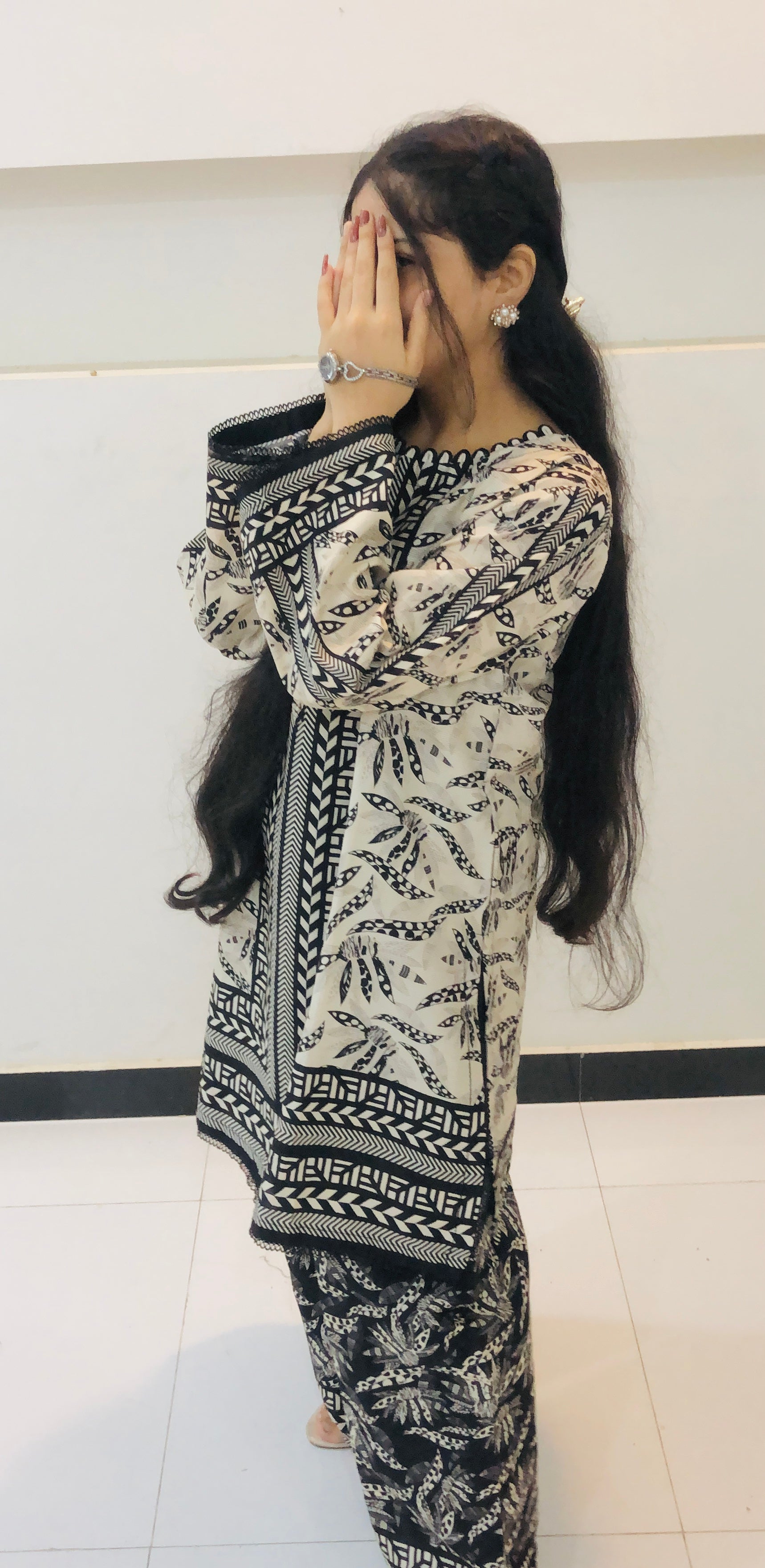 Libaas-e-Hayaa Premium Cotri Fabric Stitched 2-Piece Suit – Winter Collection 2025